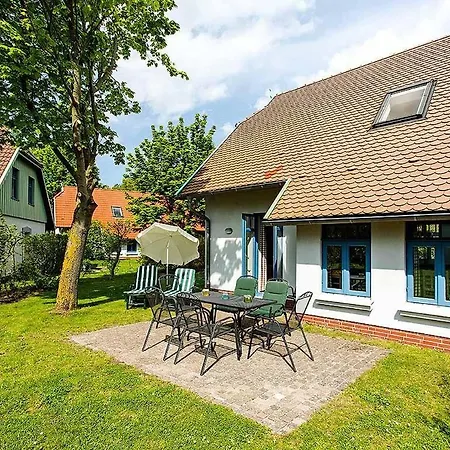 Ferienhaussiedlung Strandperlen Weidenhof 6a Holiday home *