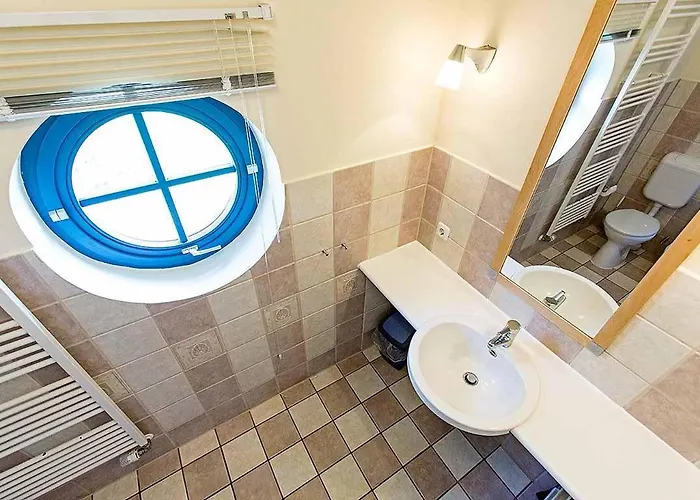 Ferienhaussiedlung Strandperlen Weidenhof 6a * Wustrow (Fischland)